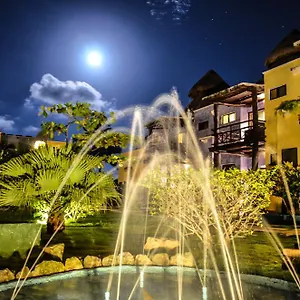 Pavoreal **** Tulum